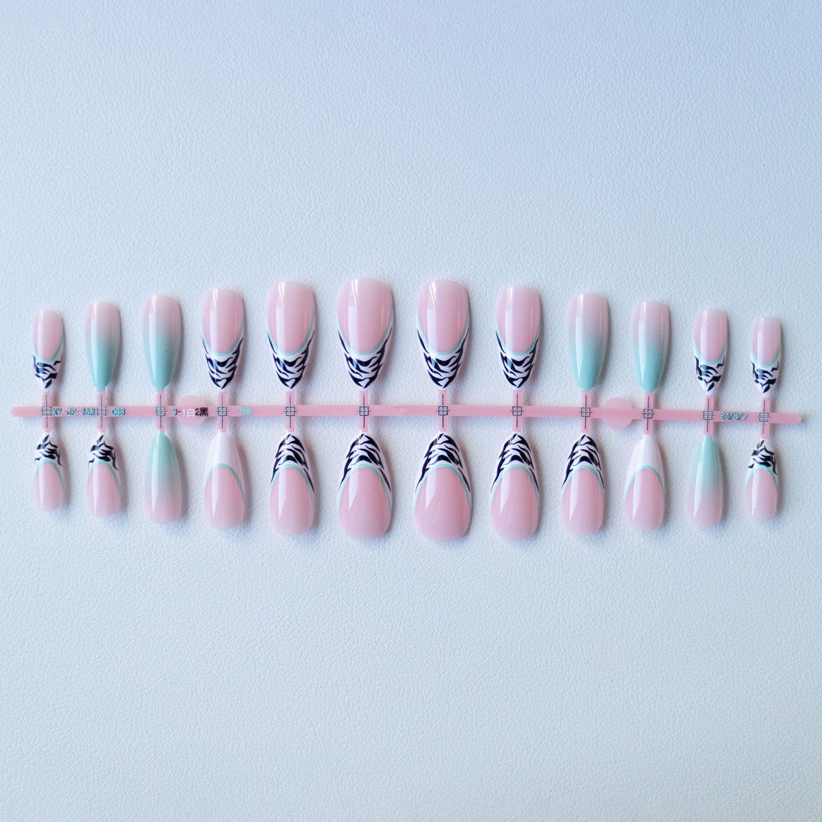 Künstlerisches Nagelkunst Set