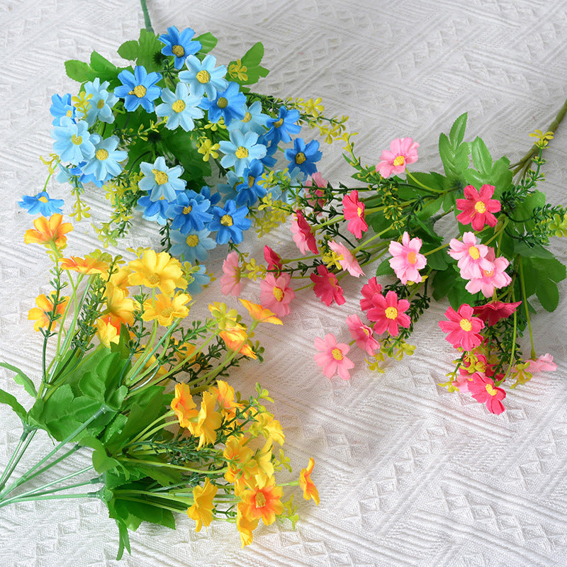 Dekorativer Blumenstrauß