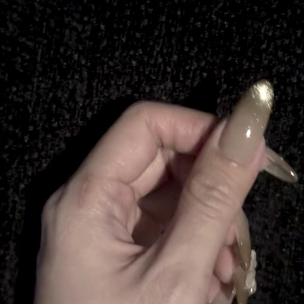 Elegante Blumennagelkunstverlängerungen