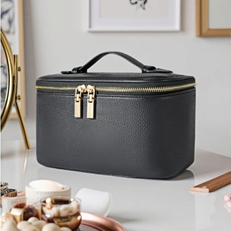 Stilvolle und Geräumige Kosmetiktasche Brehn