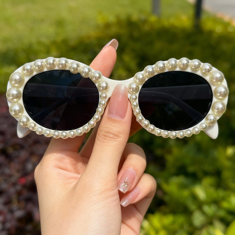 Dekorativer Perlenrahmen Sonnenbrille Brehn