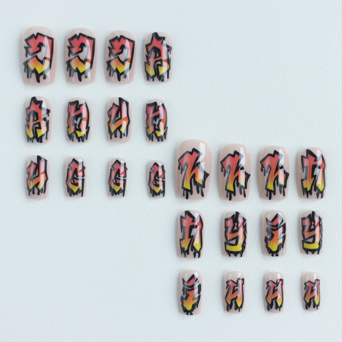 Kreative Grafische Nagelkunst