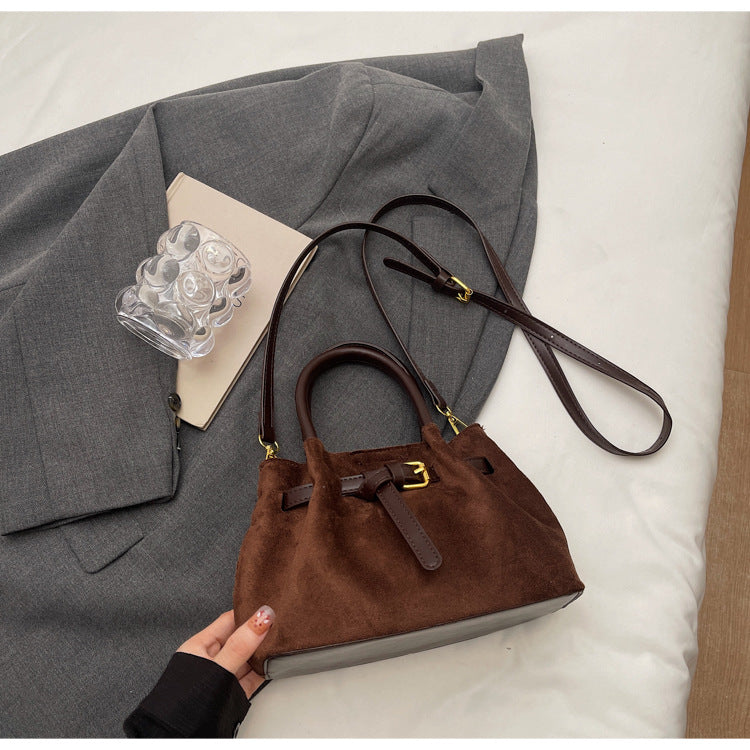 Elegante Wildleder Handtasche Brehn