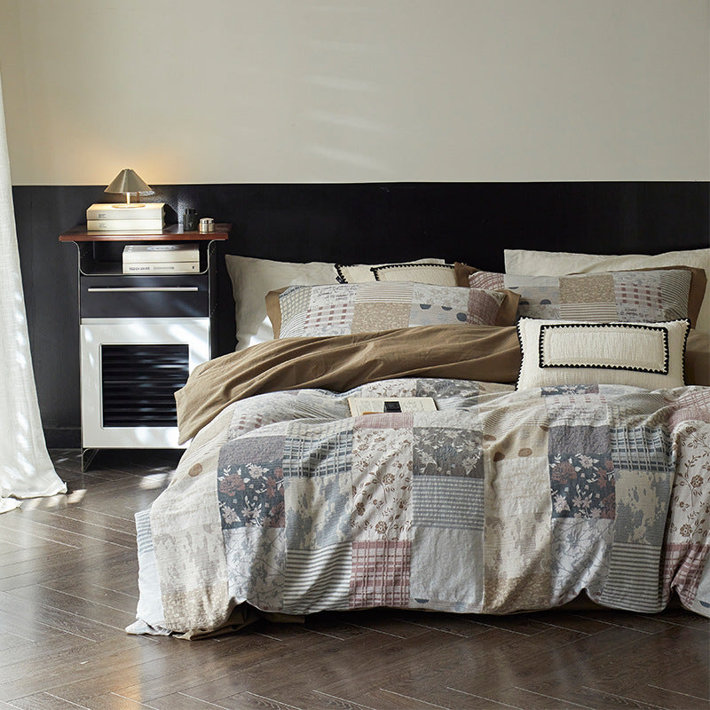 Umkehrbare Baumwollsatin Bettbezug Set mit Patchwork Akzent Kissenbezügen