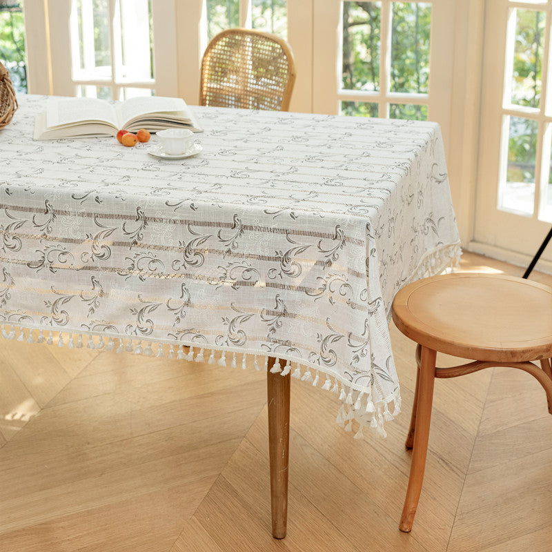 Dekorative Quasten Tischdecke