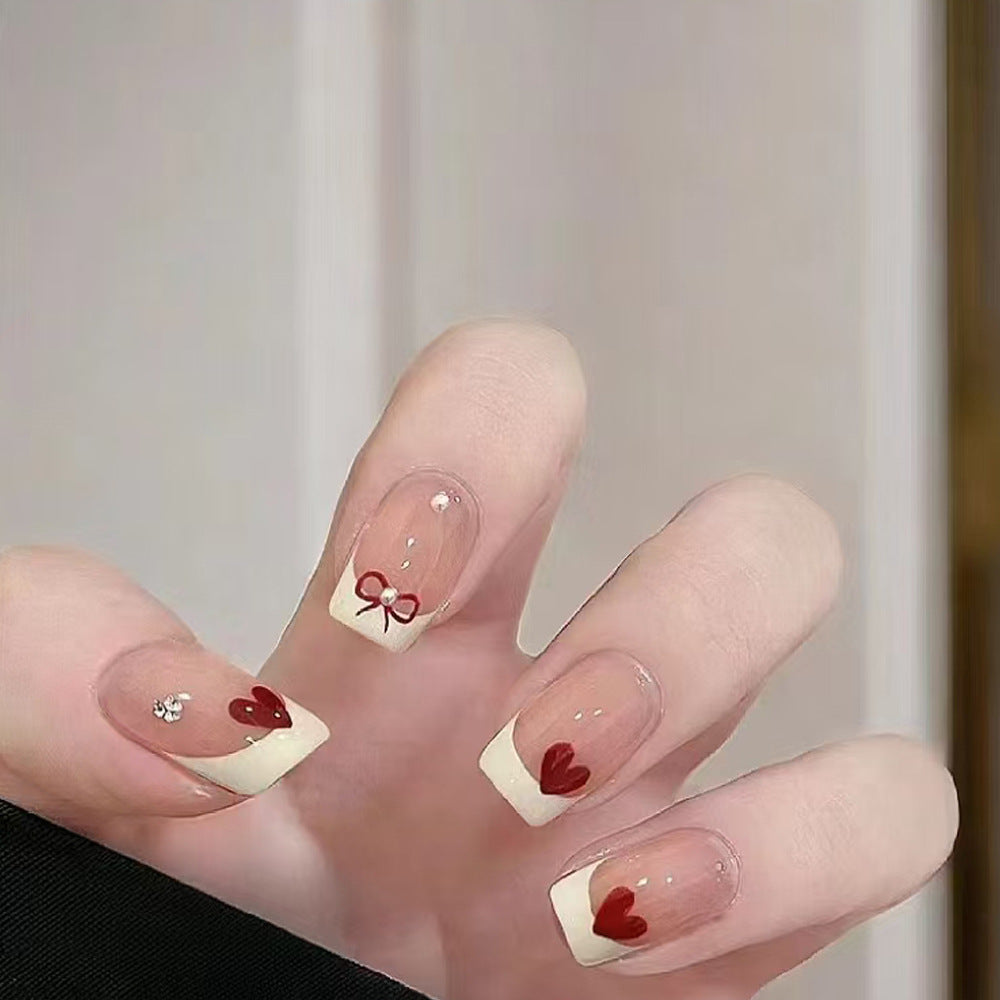 Romantische Herz-Design Press-On Nägel Brehn