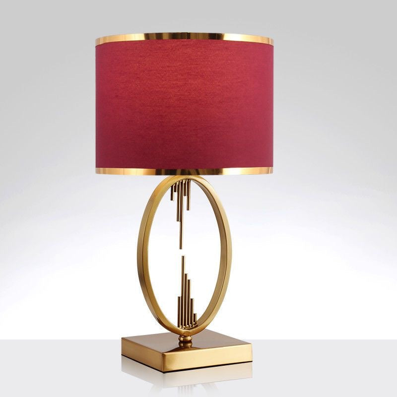 Zeitgenössische dekorative Tischlampe