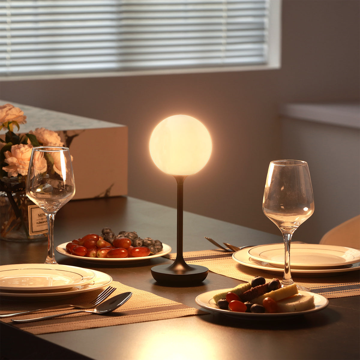 Elegante Tischlampe für Schlafzimmer und Wohnräume