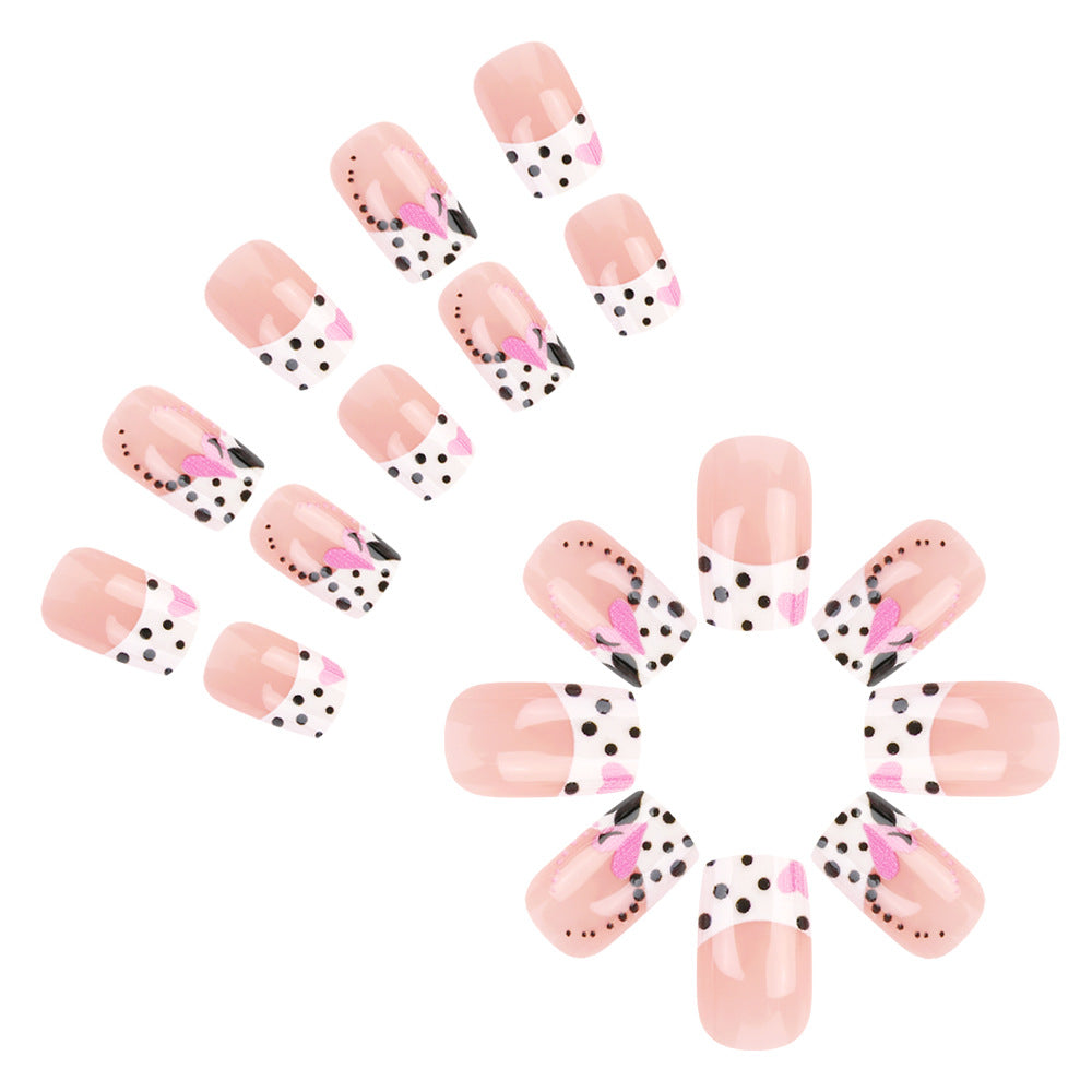 Dekorative Herz-musterte Press-On Nägel Brehn
