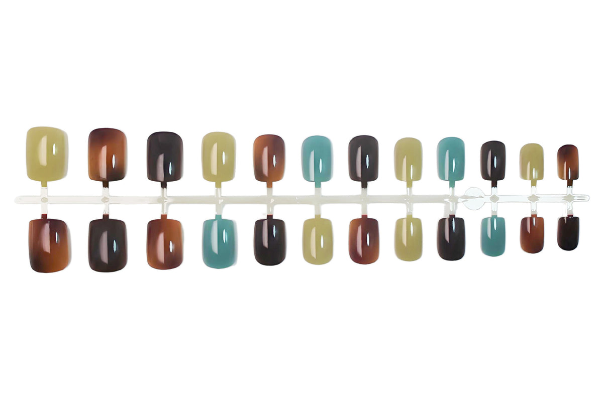 Künstliche Fingernägel mit elegantem Ombre-Effekt Brehn