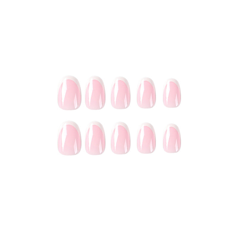 Elegante Nagelkunst mit französischen Spitzen Brehn