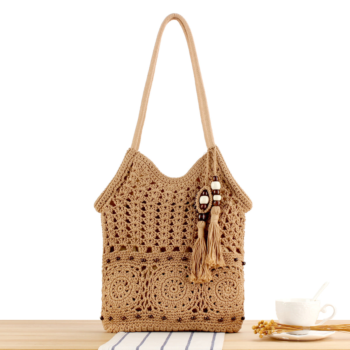 Handgeknüpfte Makramee-Tasche mit Verspieltem Anhänger Brehn
