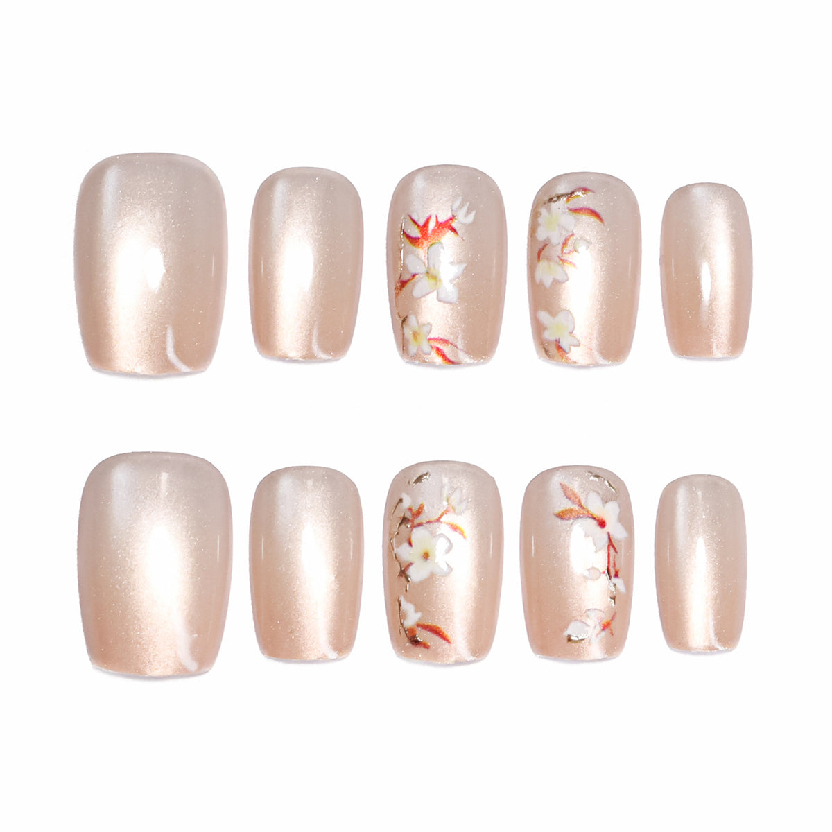 Künstliche Nagelkunst mit zeitlos floralem Design Brehn