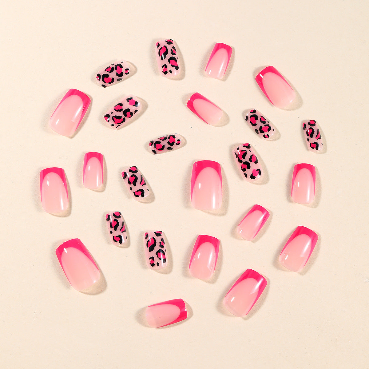 Stilvolle Leopard-Print-Nail-Art-Erweiterungen Brehn