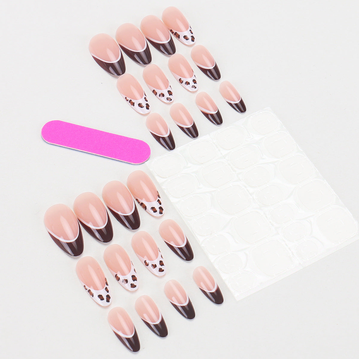 Stylisches Stiletto Press-On Nagelkunstset Brehn