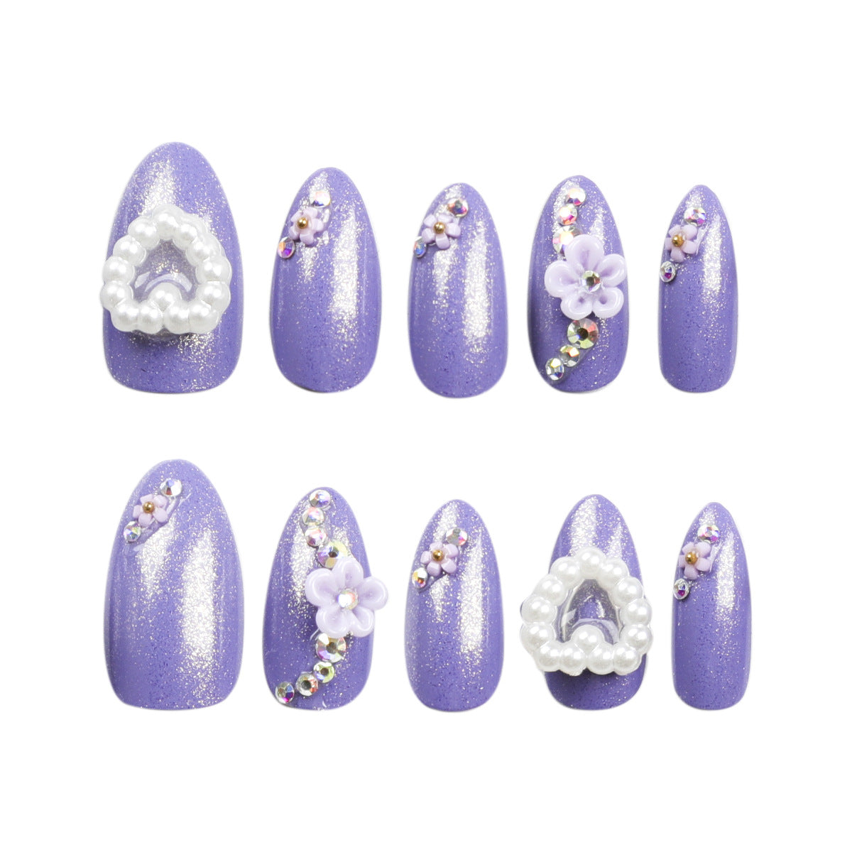 Kunstvolle Nagelkunst mit Blumen-Verzierungen Brehn