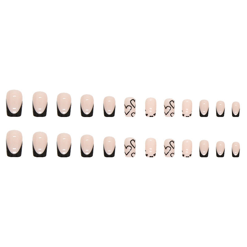 Herz-inspiriertes Press-On-Nageldesigns Brehn