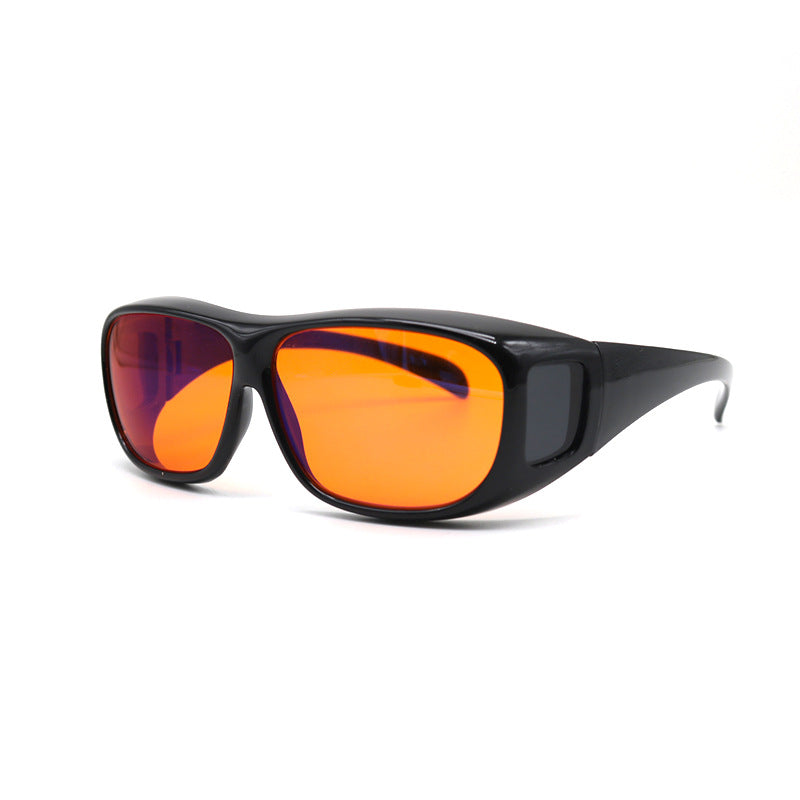 Nachtsichtbrille mit Blendschutztechnologie