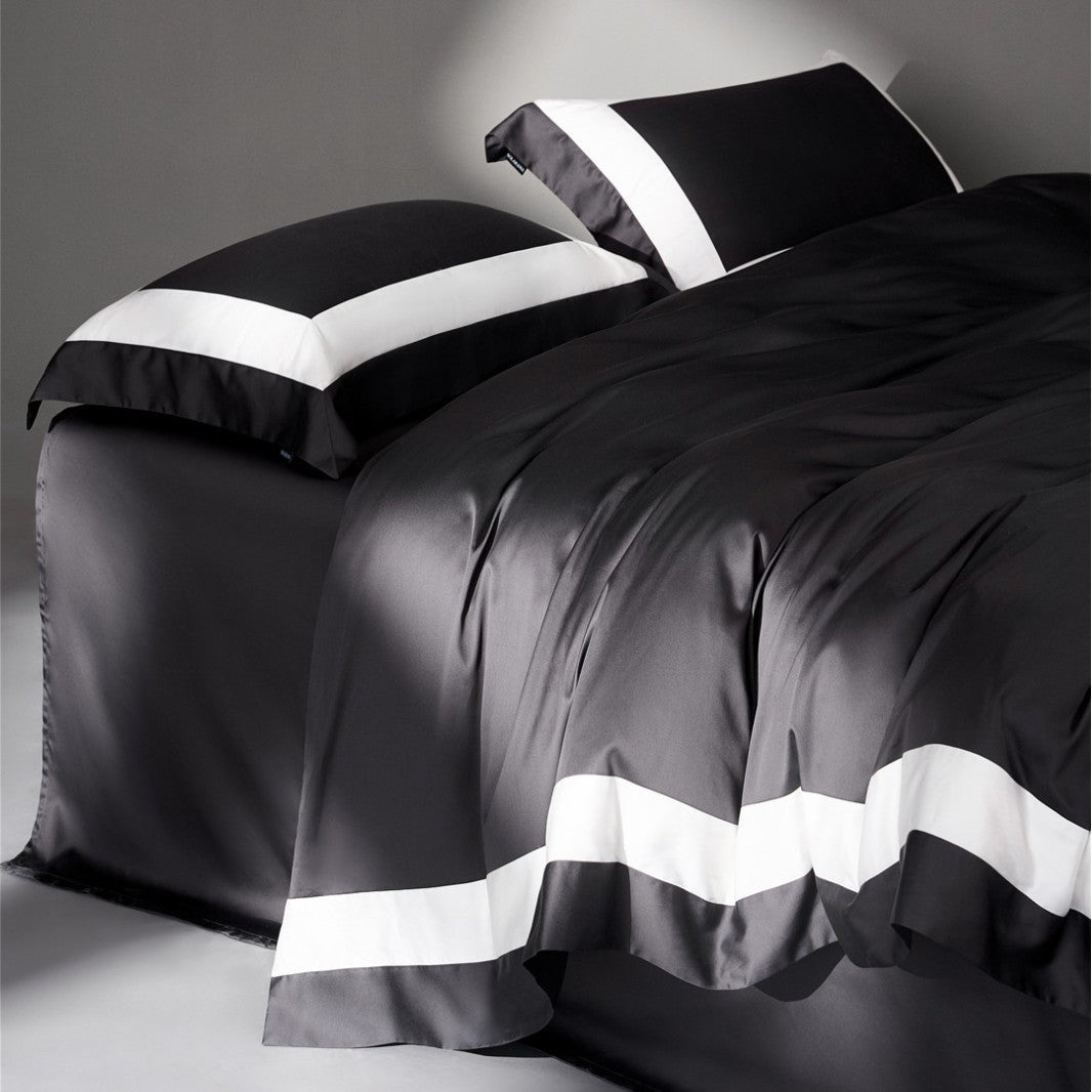 Luxuriöses Satin Bettbezug Set mit kontrastiertem Rand und Kissenbezügen