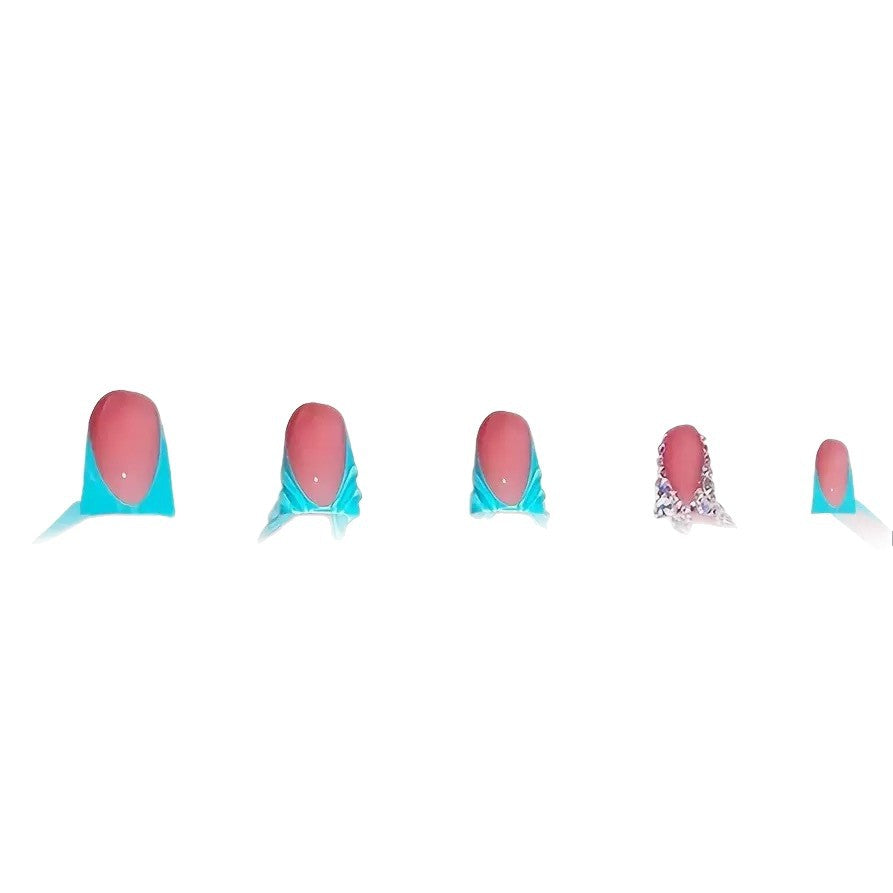 Stylische 3D Nail Art Extensions Brehn