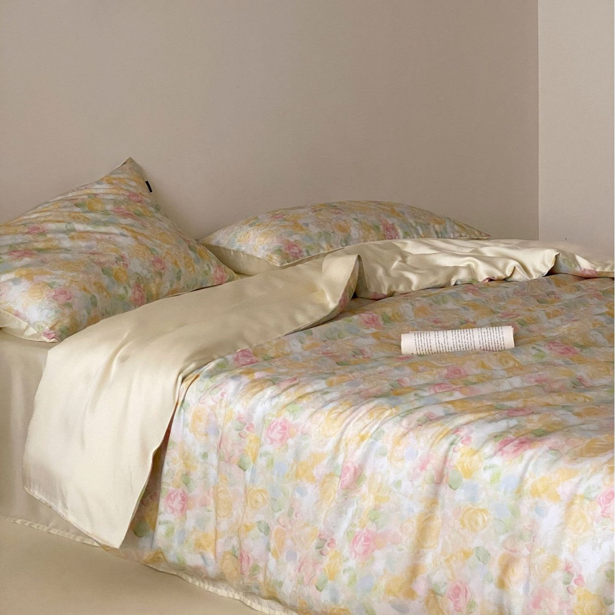 Bettwäsche-Garnitur aus Baumwollsatin mit floralem Vintage-Print