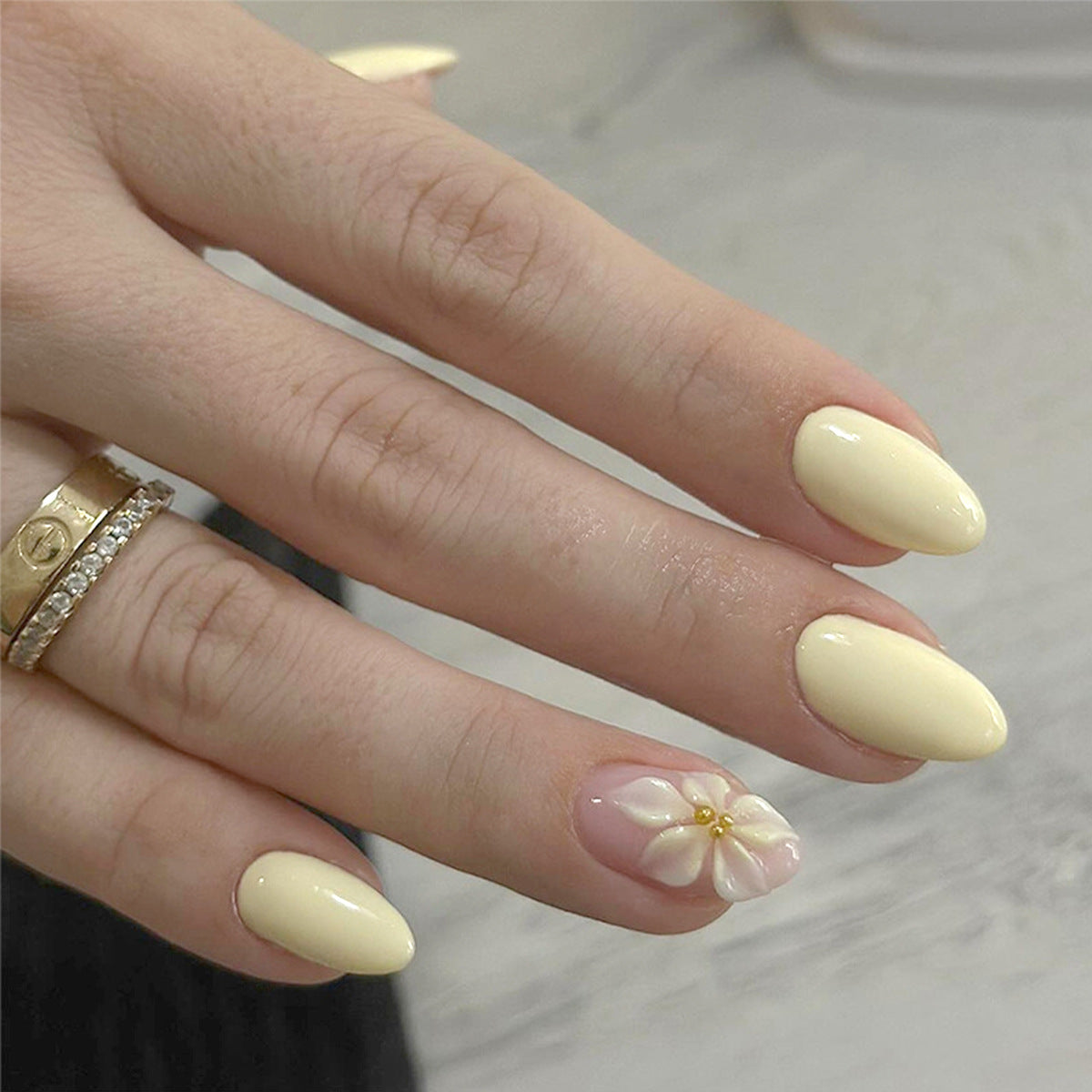 Elegante Floral Nail Art Tipps Brehn