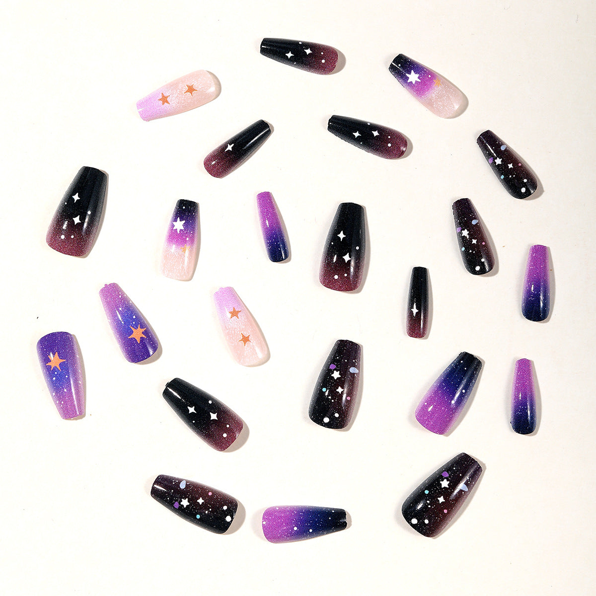 Galaxie-inspirierte 3D-Nagelkunst-Verlängerungen Brehn