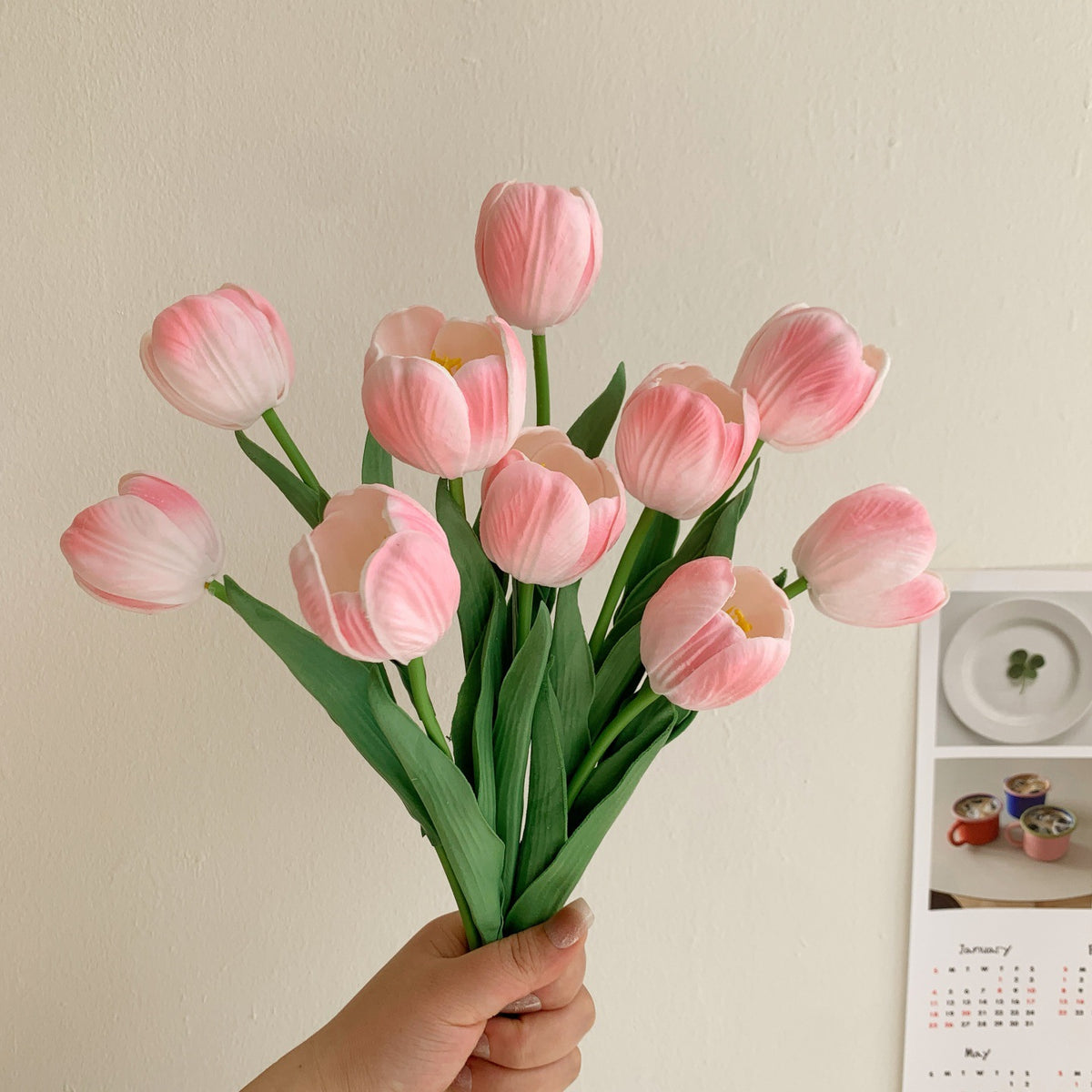 Dekorativer Tulpen-Bundle