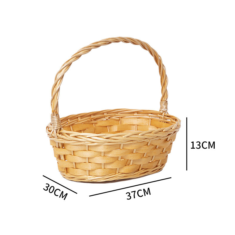 Handgefertigter Korb mit praktischem Griff