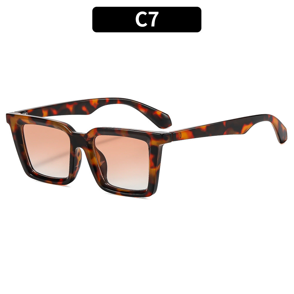 Schicke retro-inspirierte quadratische Sonnenbrille