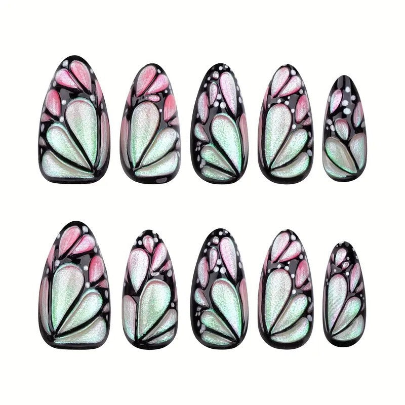 Künstlerische Schmetterling-inspirierte Nagelkunst-Verlängerungen Brehn