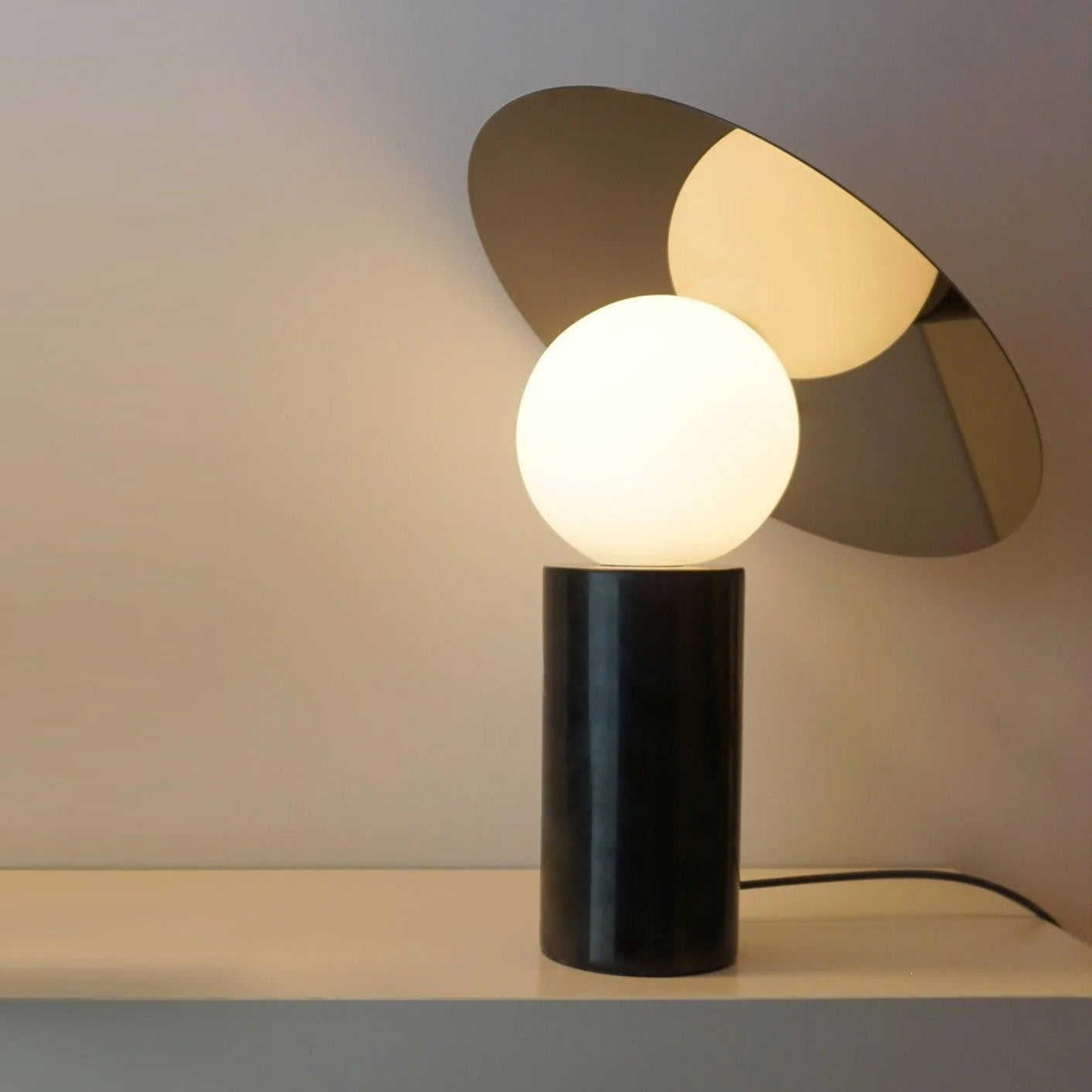 Moderne Künstlerische Tischlampe