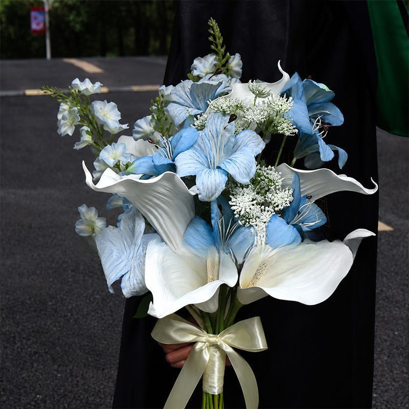 Elegante Künstliche Blumensträuße mit Realistischen Akzenten