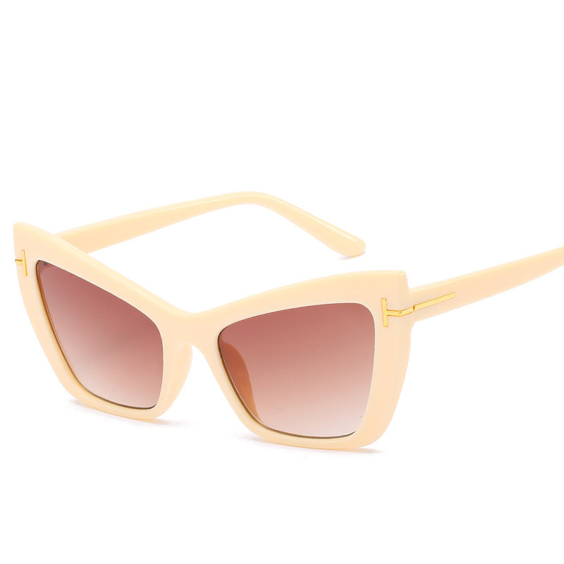 Cat-Eye-Rahmen-Sonnenbrille mit verlaufenden Gläsern Brehn