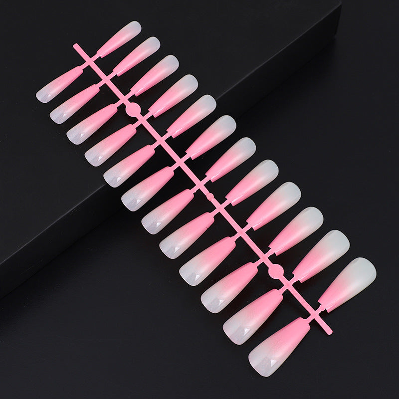 Kunstnägel im eleganten Ombre-Design Brehn