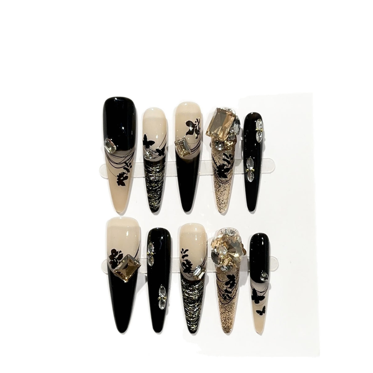 Künstlerisches Statement Press-On Nagelset
