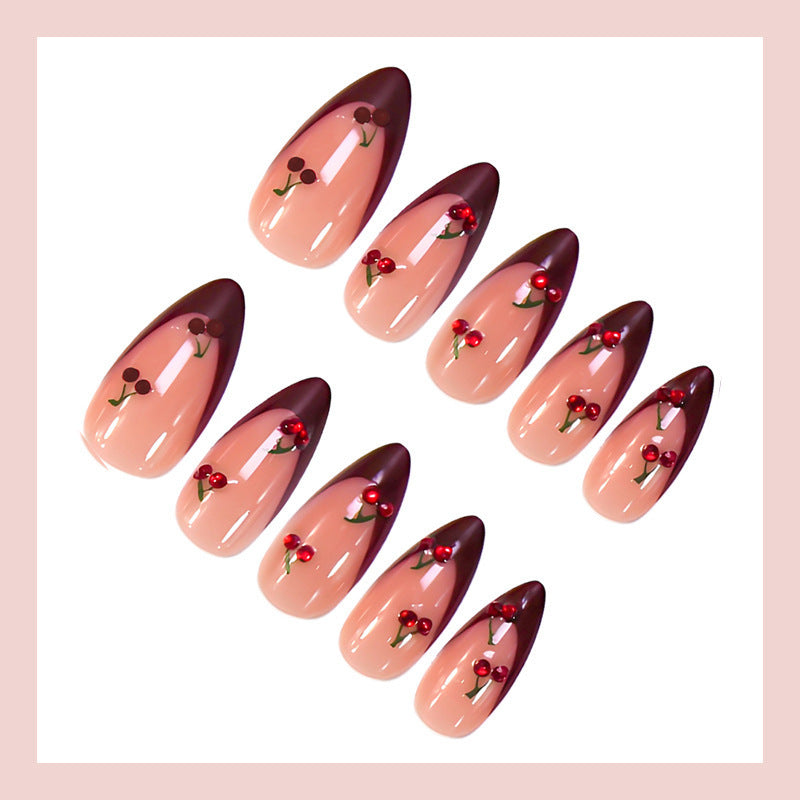 Kunstnagelset mit fruchtigem Kirschdesign Brehn
