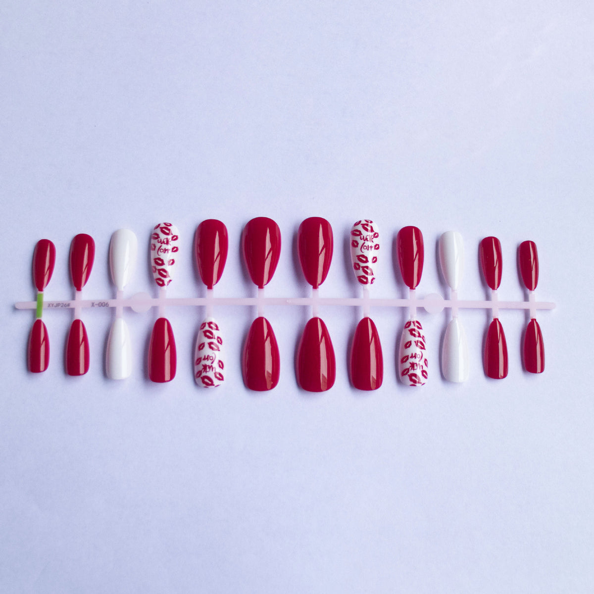 Kreative Lippen Druck Nagelkunst