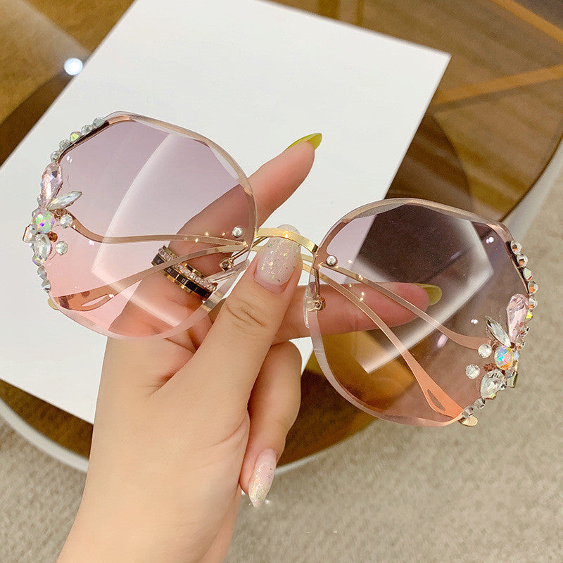 Damen Oversized Sonnenbrille mit dekorativen Steinen Brehn