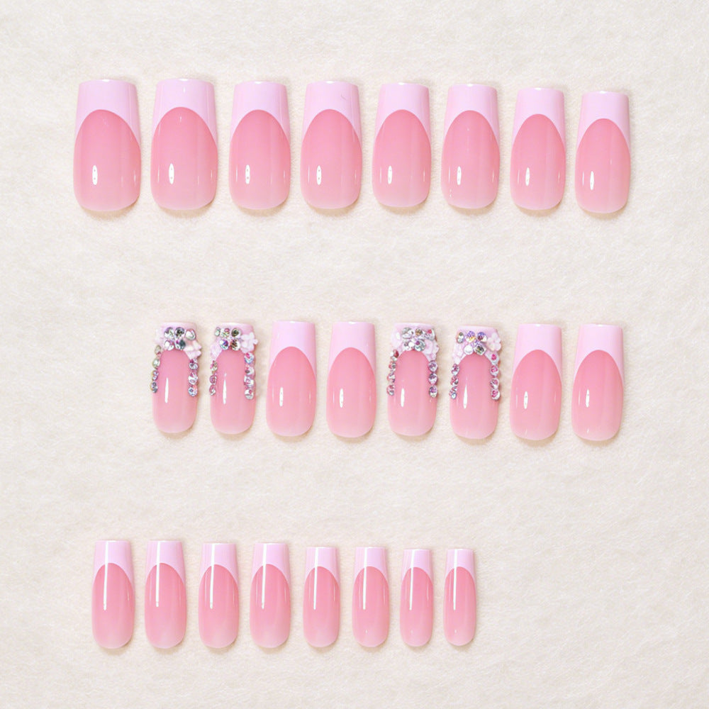Elegantes florales Akzent Press-On-Nagelkunst-Set Brehn