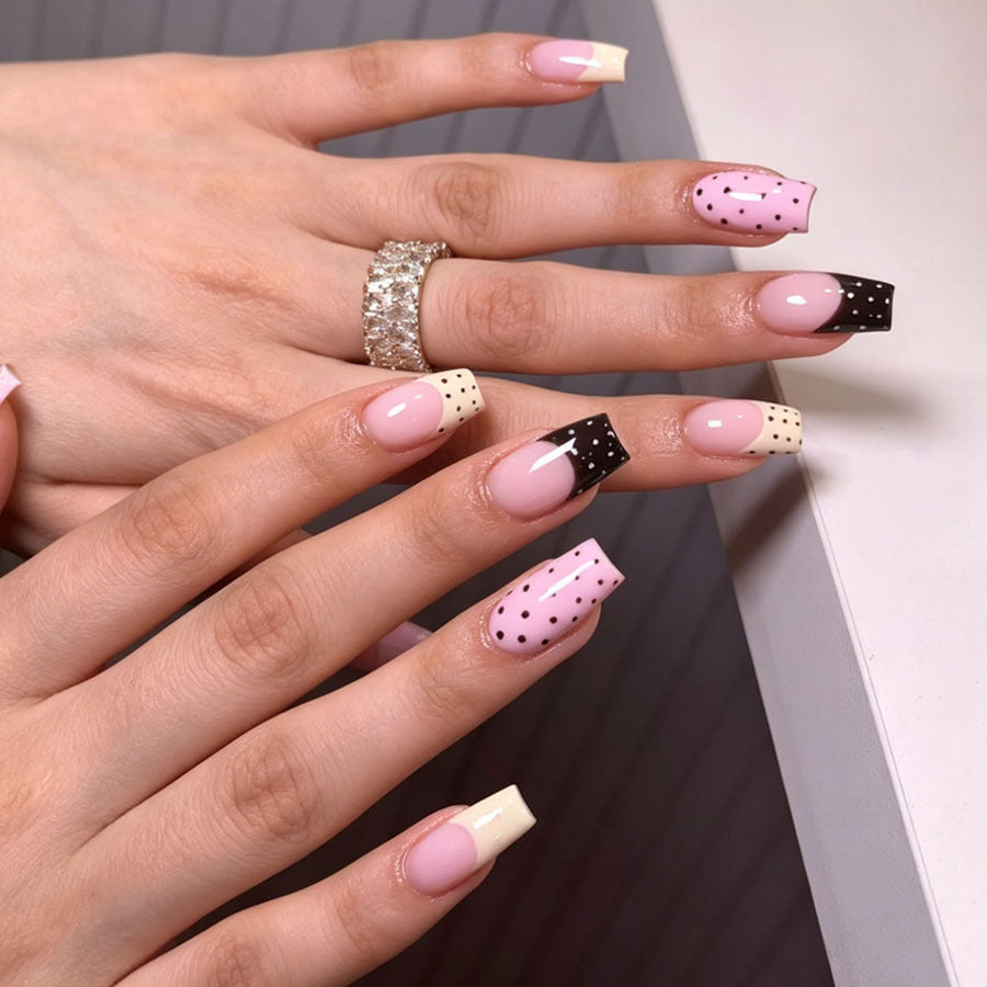 Künstlerische Press-On Zehennägel Brehn