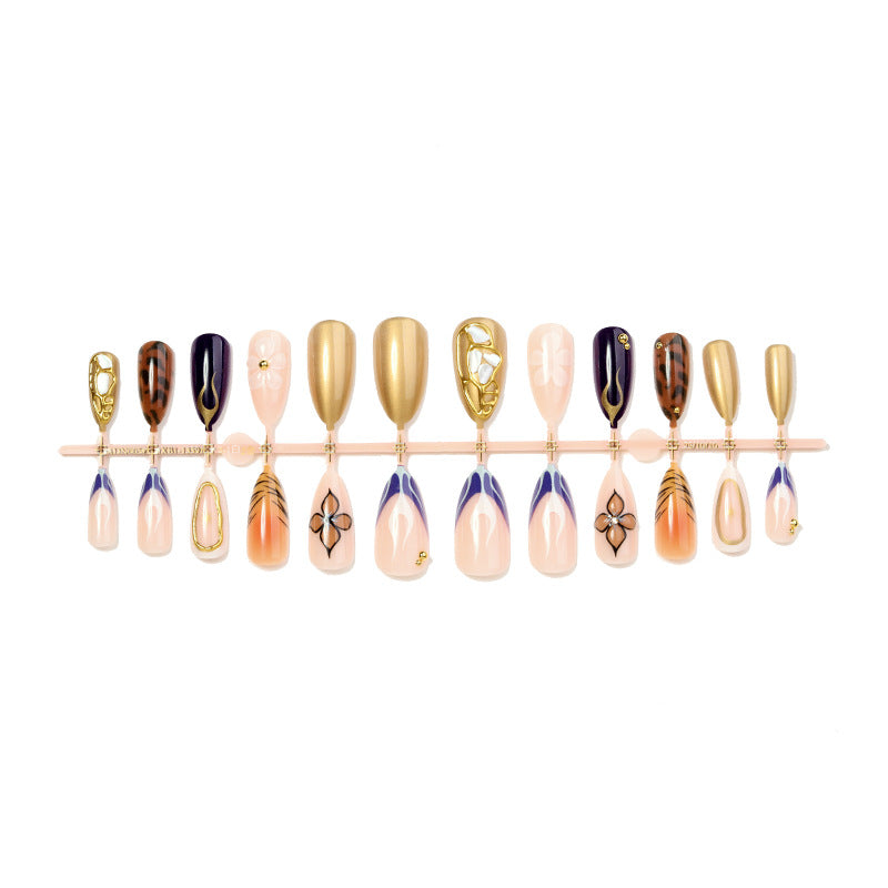 Dekoratives Press-On Nagelset Brehn