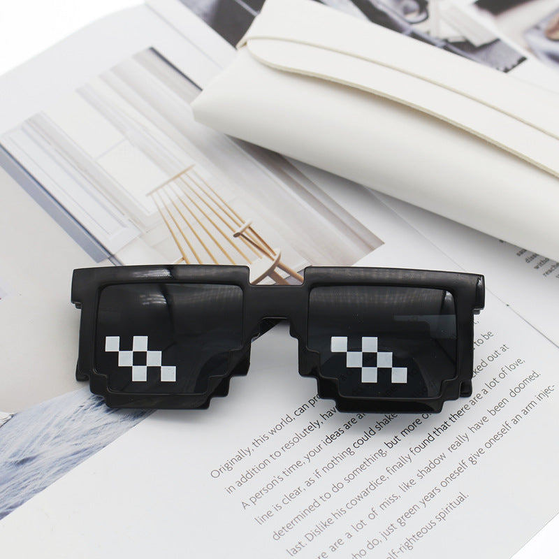 Damen Retro-Sonnenbrille im stylischen Pixel-Design Brehn
