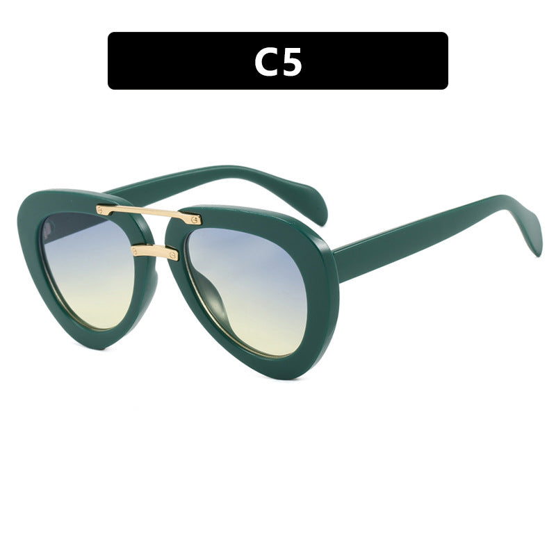 Damen extravagante Sonnenbrille im modernen Herzdesign Brehn