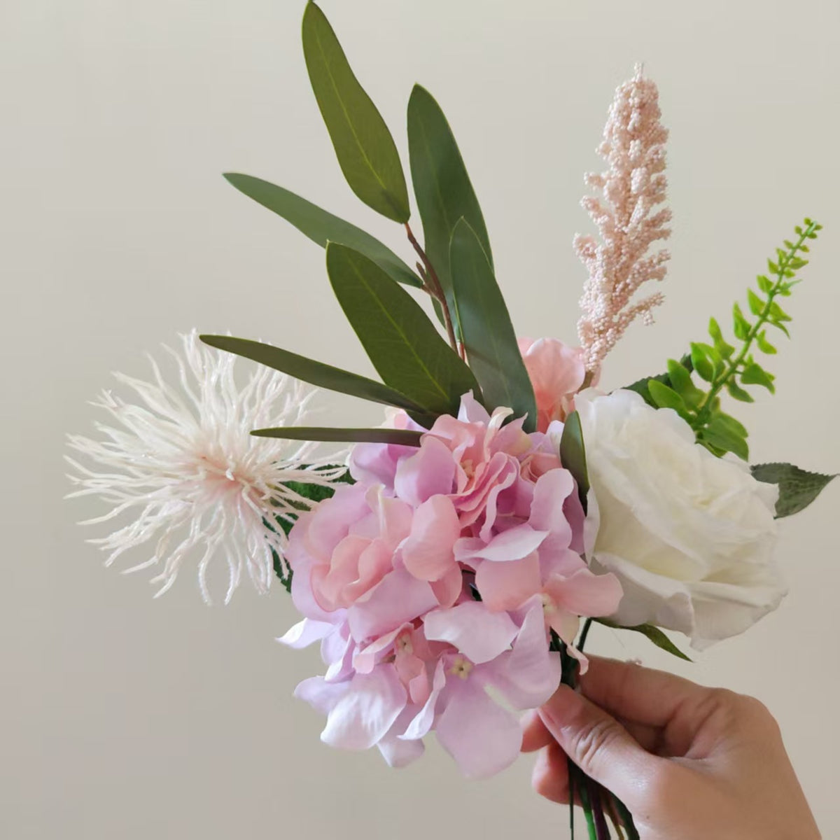Lebensechte künstliche Blumen Handstrauß