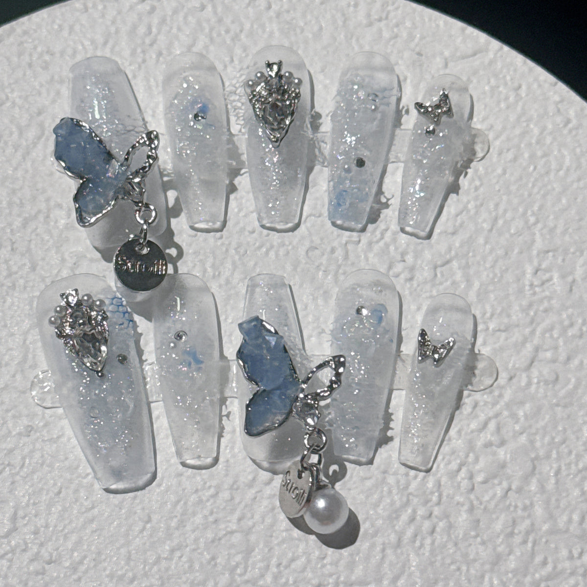 Dekoratives Schmetterling-inspiriertes 3D Press-On Nagelset