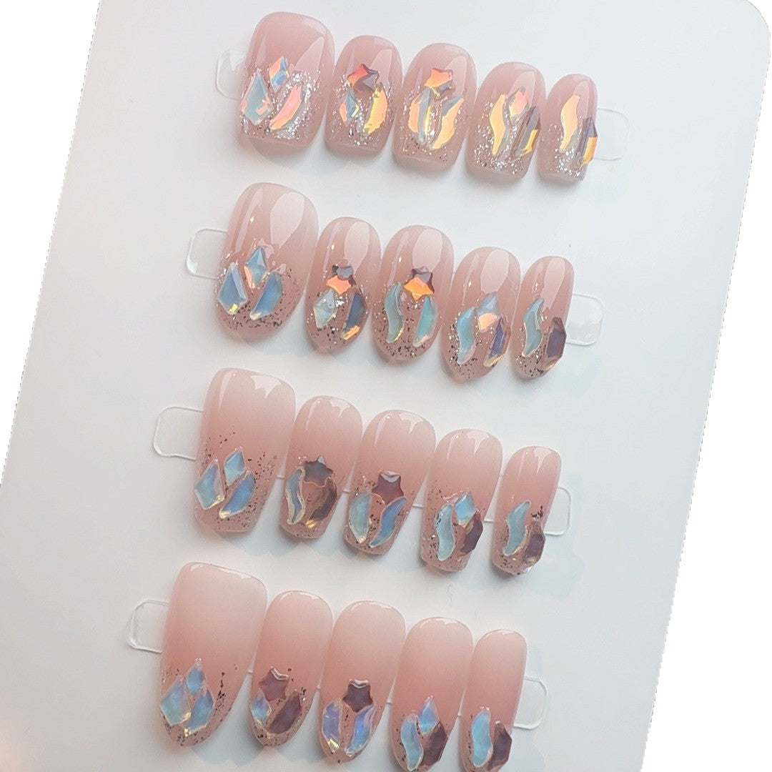 Elegantes mit Kristallen verziertes Press-On-Nagel-Set Brehn