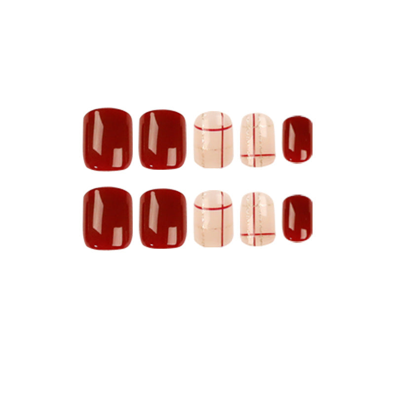 Kunstvolle Nagelverlängerungen mit elegantem Geometrie-Design Brehn
