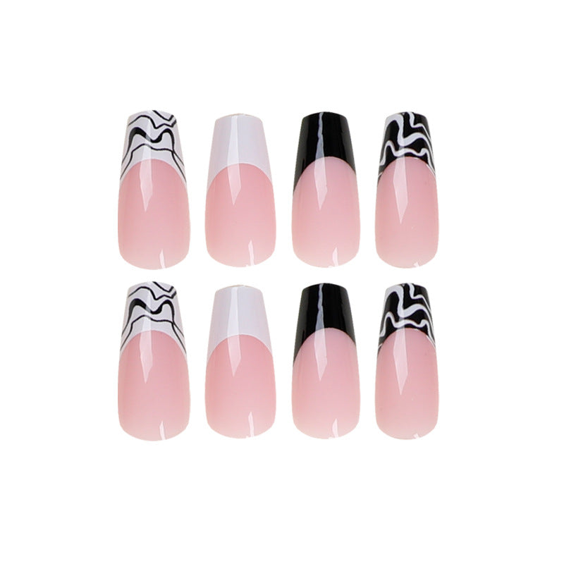 Kunstvolle Nagelverlängerungen mit modernem Monochrom-Design Brehn