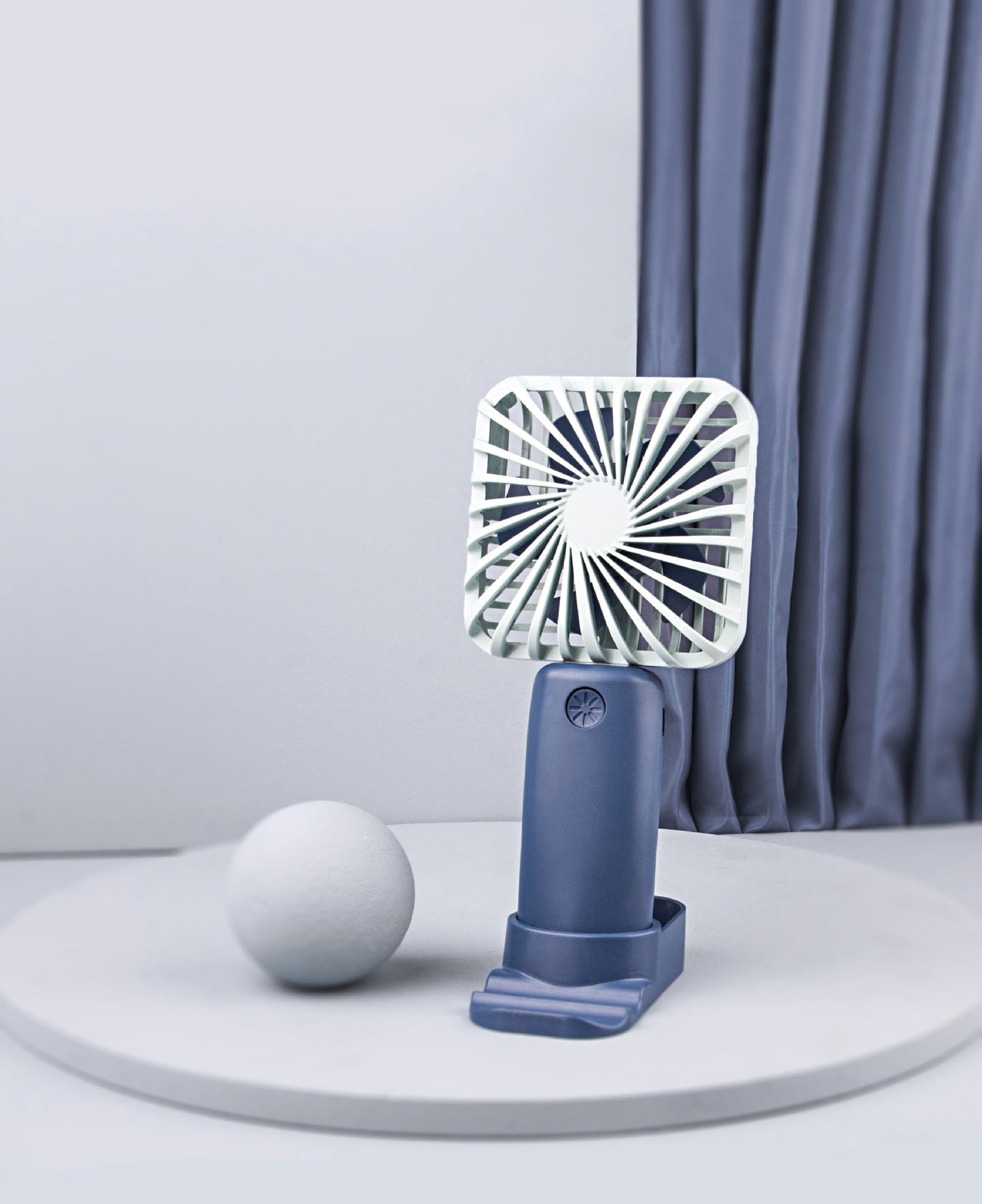 Wiederaufladbarer tragbarer Tischventilator Brehn